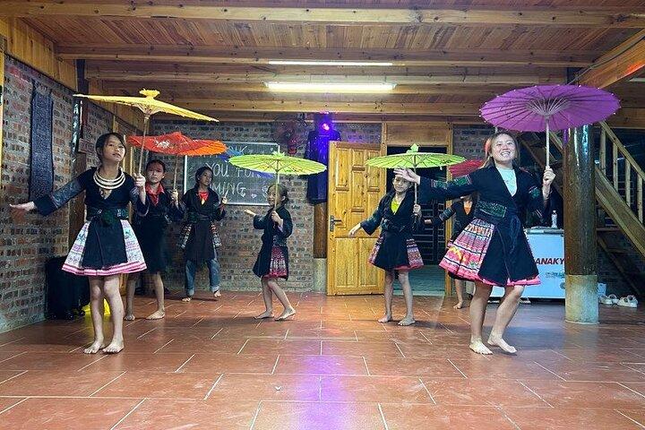 Explore Sapa: 2D1N Trekking & Hmong Cultura com Dinh