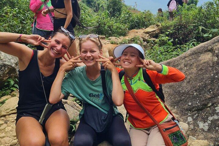 Explore Sapa: 2D1N Trekking & Hmong Cultura com Dinh