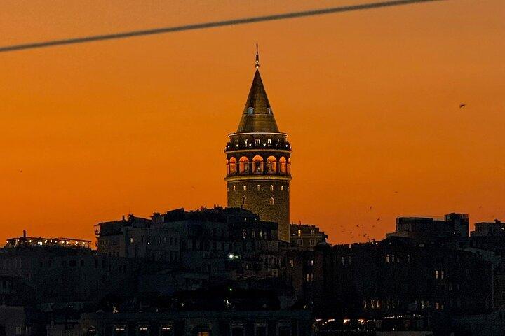 Profitez du Bosphore d’Istanbul : 2 - Heures Croisières de jour, coucher de soleil et nuit