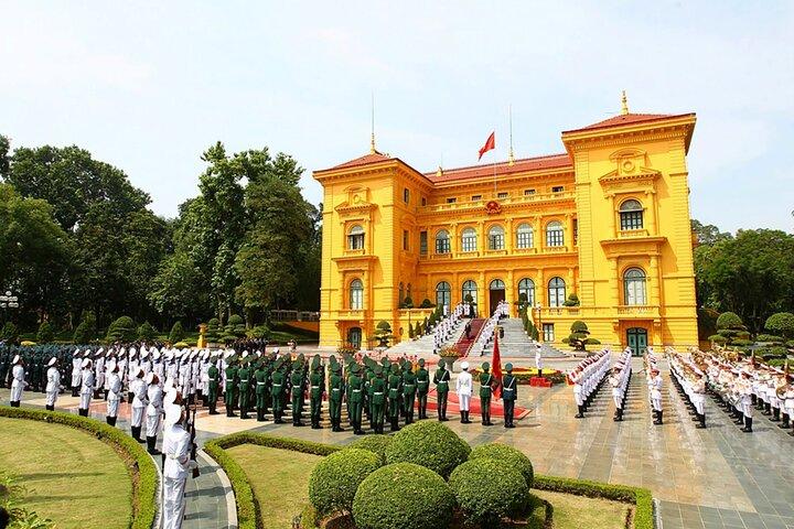 Hanoi City Highlights Walking Tour – Landmarks & History