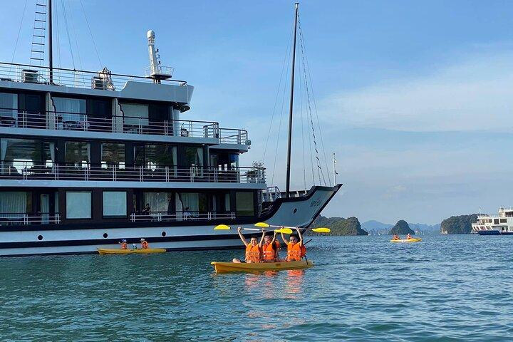 Baie d'HaLong - Lan Ha Bay 2D1N avec 5 - Cabane Star Cruise & Balcon
