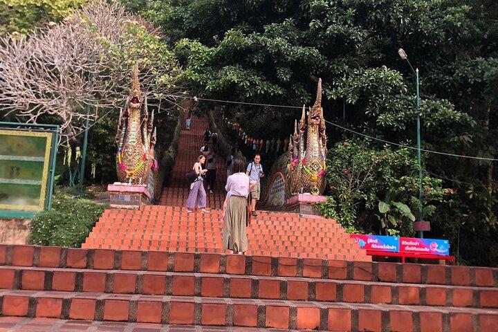 Hoteller i nærheden af Wat Phra That Doi Suthep Tour