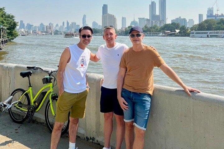 Ontdek Bangkok per e-bike Halve dag rondleiding