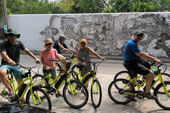 Halvdagstur med elcykel til Bangkok
