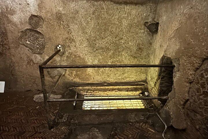 Rome: San Clemente Basilica & Ancient Underground Secrets Tour