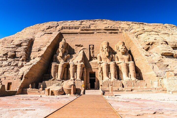 Abu Simbel Heldagstur från Aswan