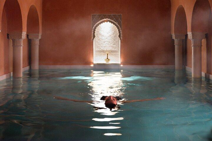 Arabisk bad, traditionel kessa og afslappende massage