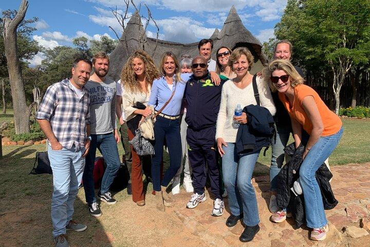 Heldag, Pretoria, Stadsrundtur,, Soweto och Apartheid museum.