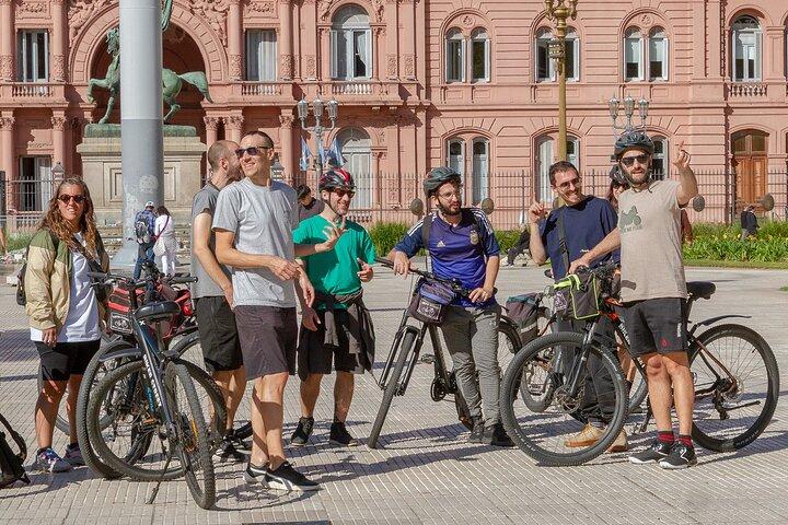 ブエノスアイレスでのグルメと文化体験の終日自転車ツアー最大6名様まで