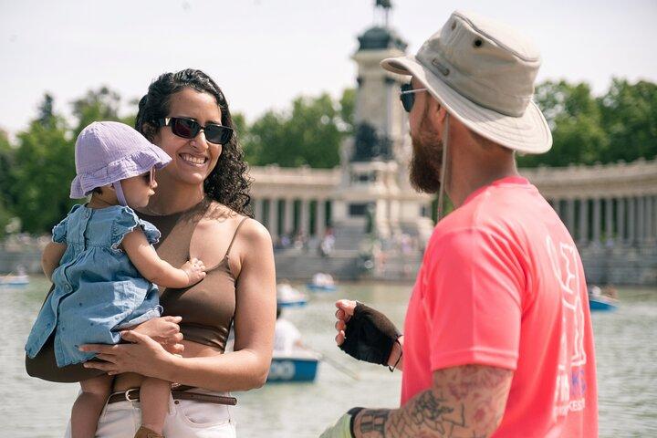 Madrid: 3 hour Guided Highlights Bike Tour with Optional Tapas