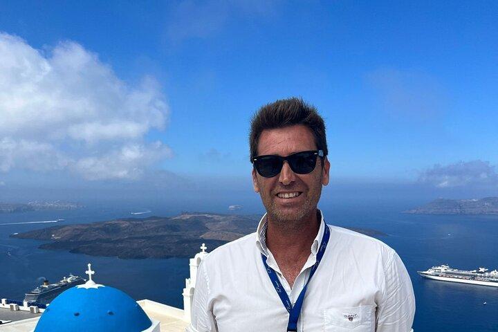 Excursión privada de día completo a Santorini