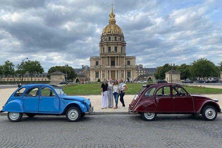 フランスクラシックカーに乗ってパリを3Hで観光！