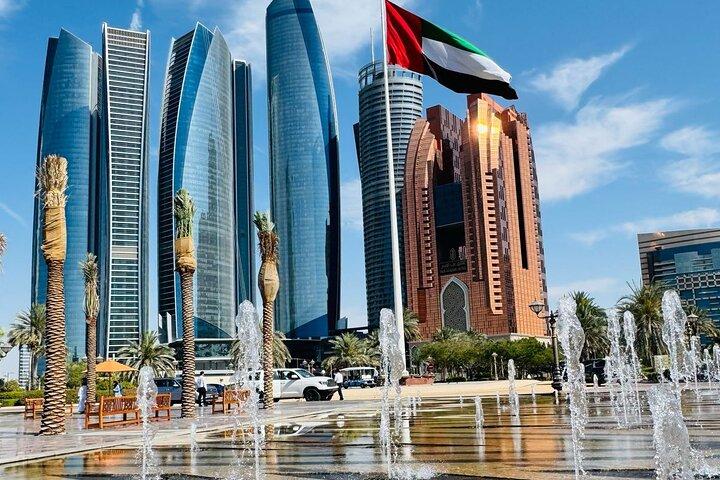 Abu Dhabi City Tour with Grand Mosque & Louvre Museum Entry