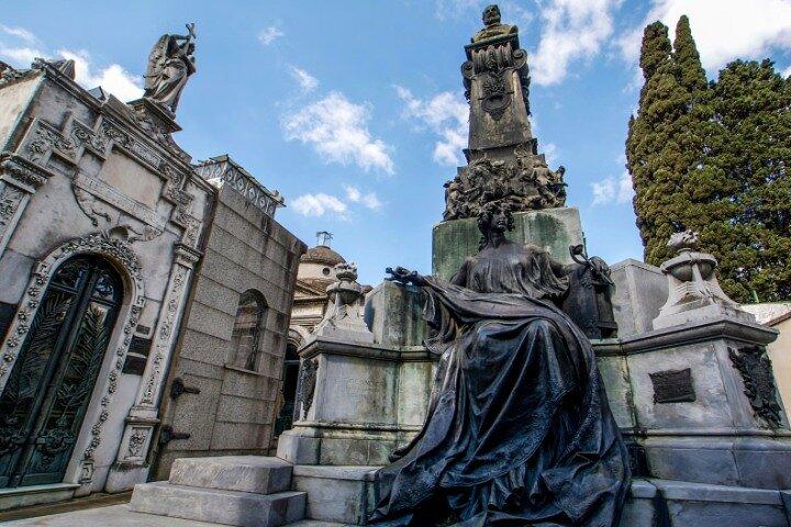 Buenos Aires Full City Tour with Wine Tasting and Stops