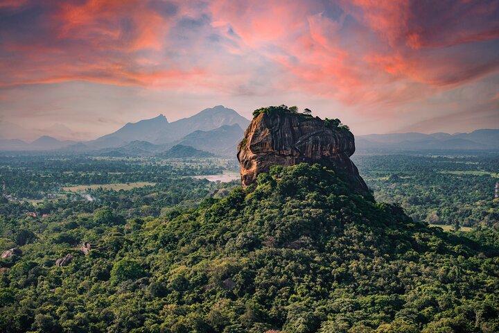 14 Tage Tour in Sri Lanka - Vierzehntägige Expedition mit Luxushotels