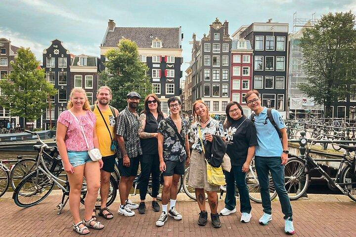 Hello Amsterdam: Introduktion til en lille gruppe