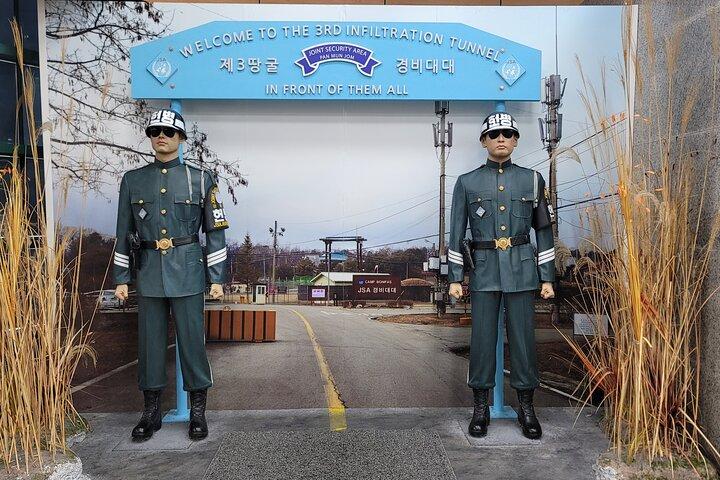 Seúl : DMZ con militar retirado y desertor Coreano