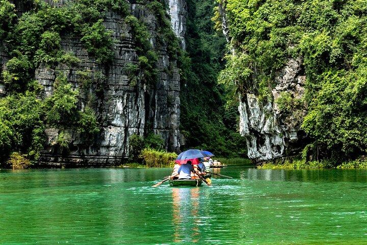 Private/Small Group - Ninh Binh: Hoa Lu, Trang An & Mua Cave