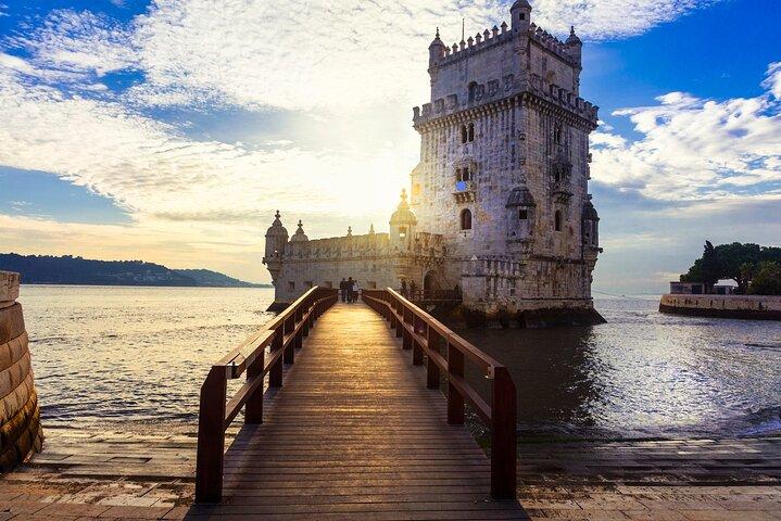 Lisbon Historic City Tour by Tuk-Tuk
