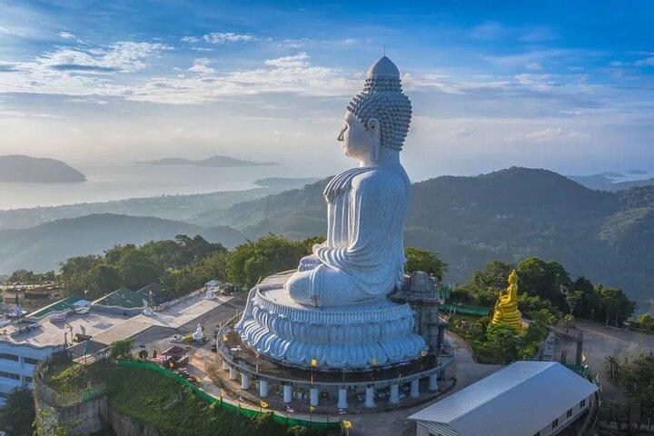 Phuket Sunrise Tour: Wat Chalong, Big Buddha & Local Market Visit