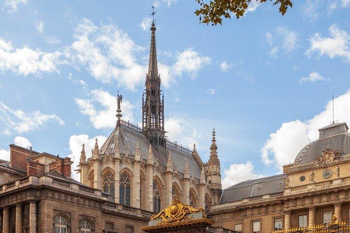 Iconica Parigi a piedi Un tour autoguidato