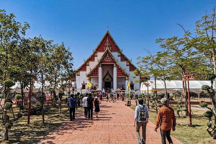 アユタヤの魅力：究極のユネスコ遺産日帰りツアー