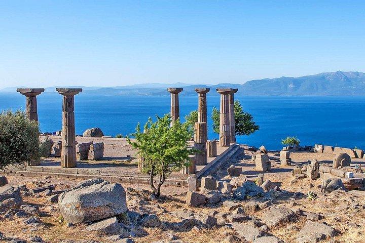 Ancient Troy Tour from Istanbul with UNESCO Ruins & Trojan Horse
