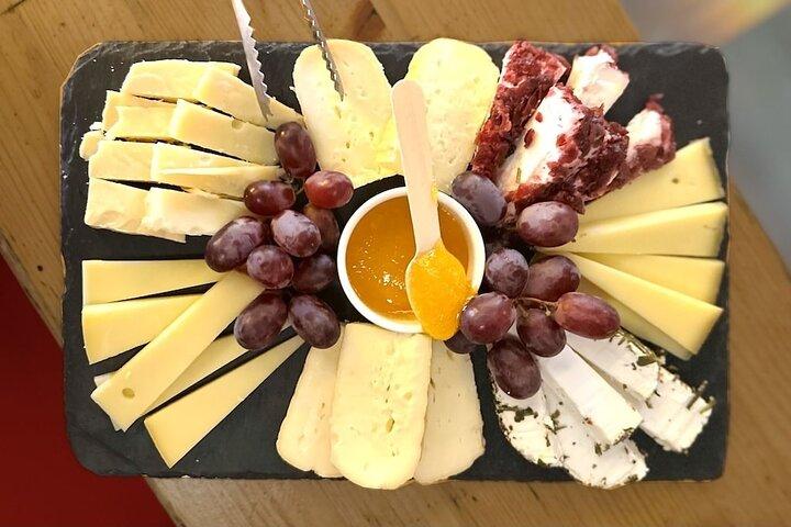 Private Vienna Wine Tour with Top Austrian Wines and Tapas