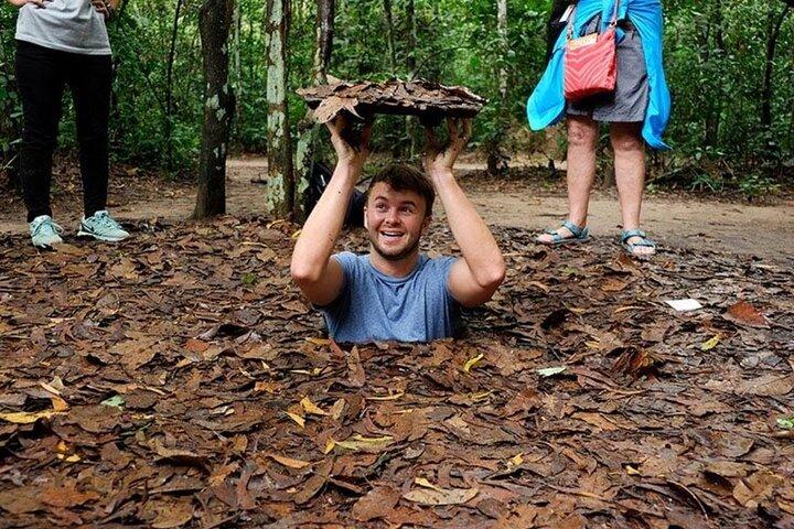 Cu Chi Tunnels Gita di mezza giornata