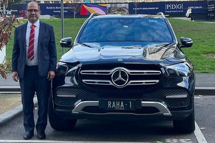メルボルン空港へのプライベート送迎（セダン、SUV、バン）