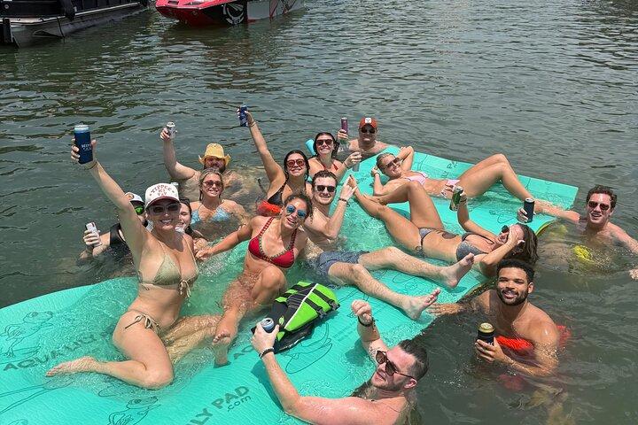 #1 Single Decker Party Pontoon com Lily Pad no Lago Austin. BYOB