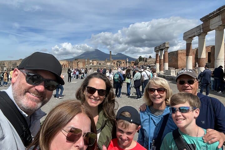 Historical and Gastronomic Tour from Naples