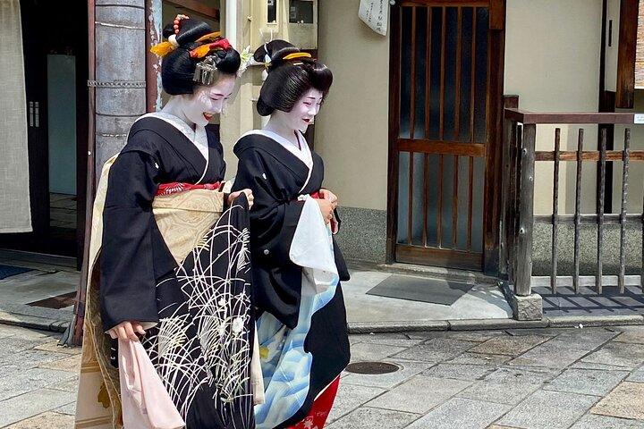 Gion Nocturno: Segredos e lendas de las geishas
