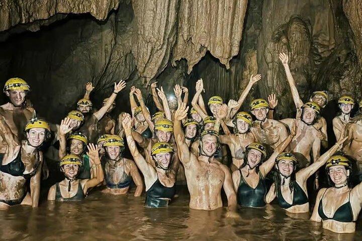 Phong Nha Tour de autocarro e caiaque no Vietnã