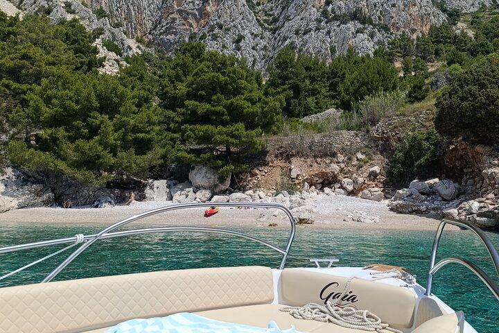 Excursion en bateau privé aux îles Pakleni et aux rochers rouges
