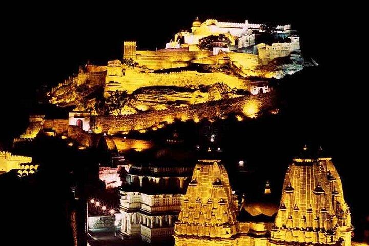 Tour privato di Kumbhalgarh e Ranakpur da Udaipur