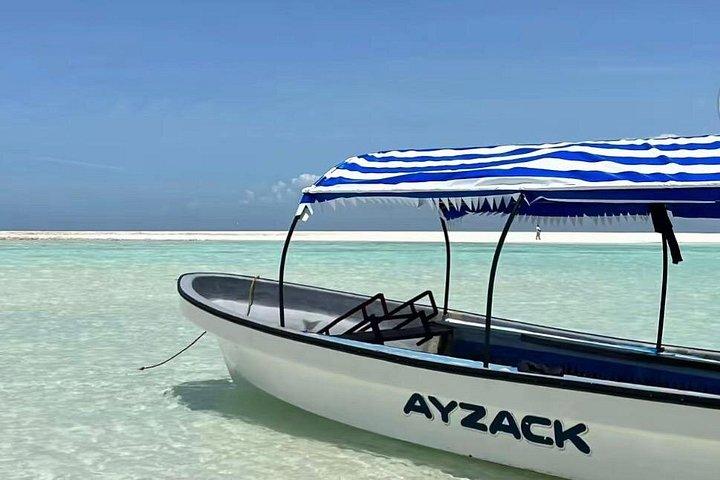 Mnemba island snorkeling tour