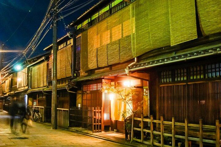 Gion-aftentur: Historier om geisha og maiko