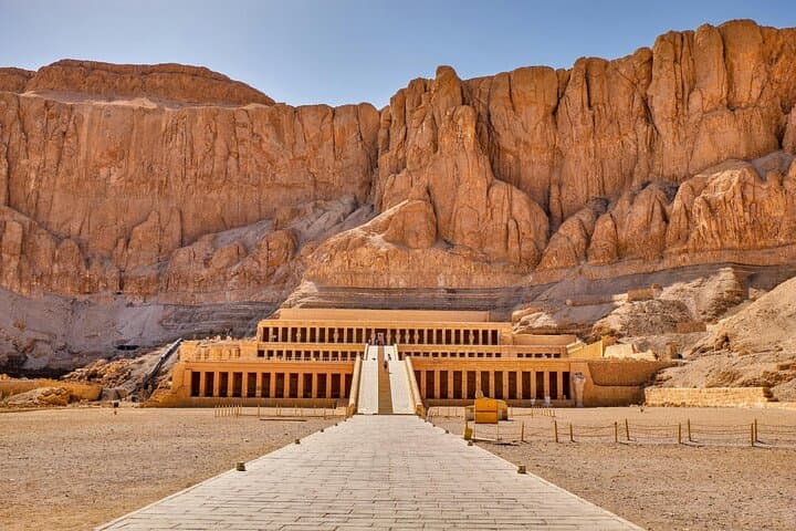 Full Day Private Tour to West and East Banks of Luxor with Lunch