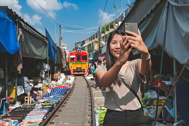 Tour por el mercado flotante y el mercado ferroviario desde Bangkok