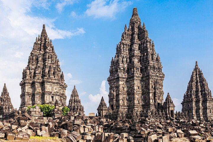 Cueva Jomblang y templo Prambanan con guía multilingüe