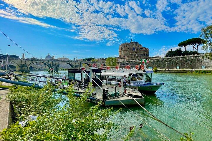 Tour de Roma a la Basílica de San Clemente Excavación y barco del río Tíber