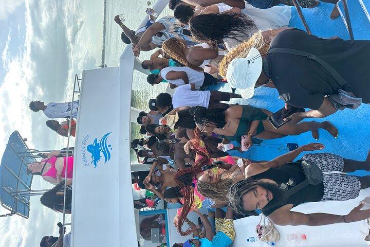 Hip Hop Adult Only Party Boat con bevande illimitate e sosta Sandba