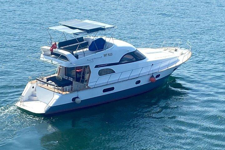 Hourly Exclusive Private Yacht in Bosphorus