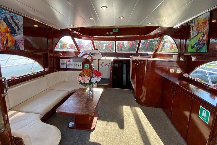 Hourly Exclusive Private Yacht in Bosphorus