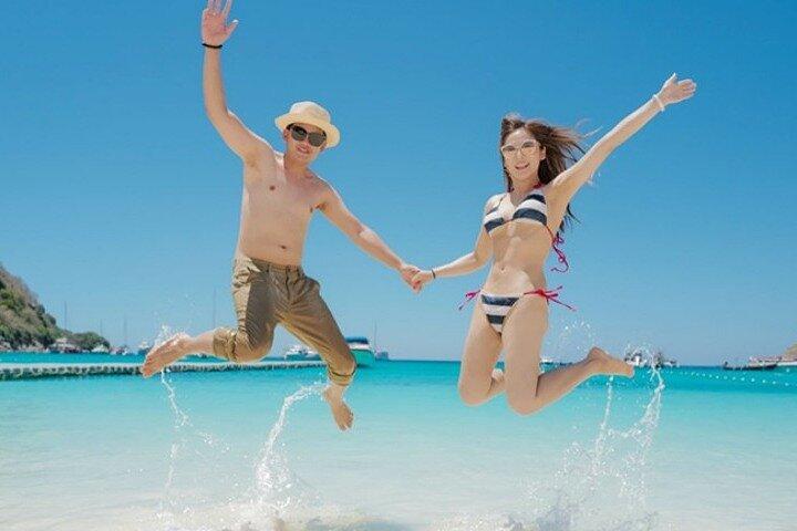 プーケット: アイオロス・カタマラン珊瑚＆ラチャ諸島ツアー＋ランチ