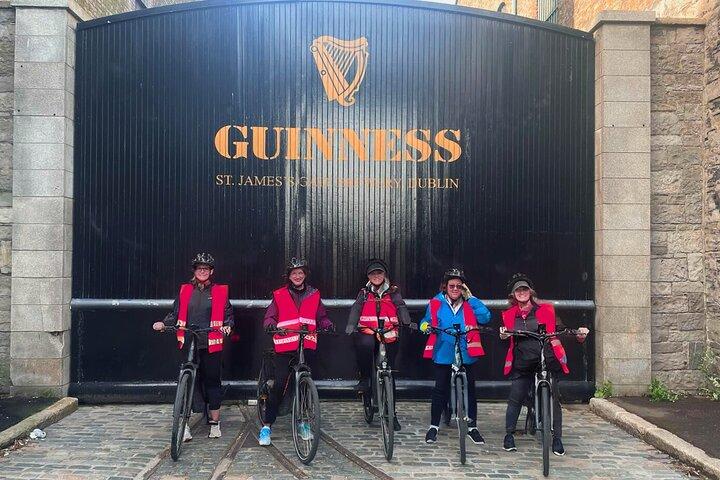 E-Bike Tour with a Local Guide in Dublin