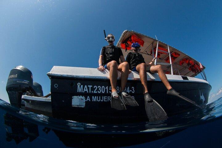 Cancun : Whale Sharks snorkeltrip & Mujeres eiland, ophalen