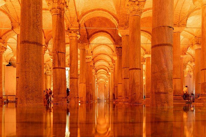 Byzantium Hagia Sophia and Basilica Cistern Shared Tour