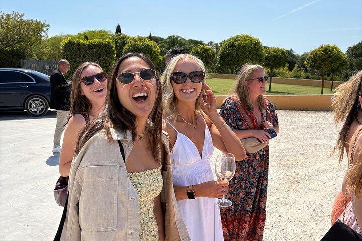 Lisbon WineTour: Premium Tastings “Wine & Food” (All-Inclusive)